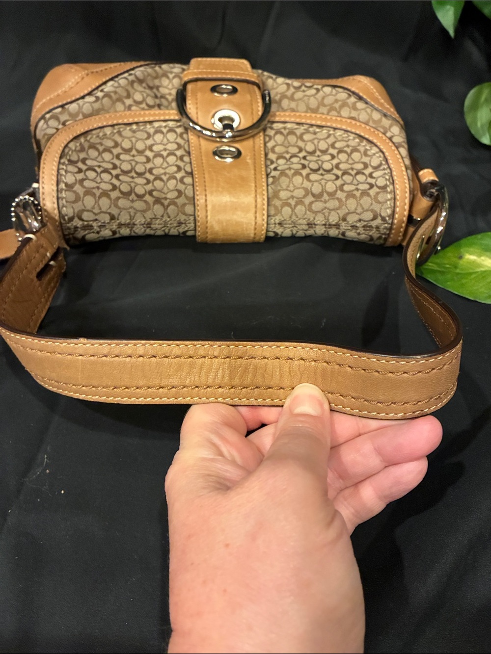 Coach F10925 Y2K Soho Signature Flap Shoulder Bag - Beige & Silver (ABBA) - Picture 10 of 16